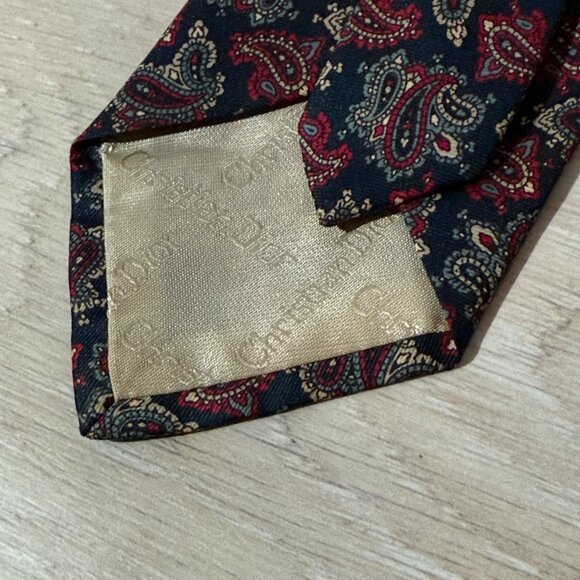 CHRISTIAN DIOR Neck Tie Paisley All Silk Tie Paris New York Vintage Burgundy BLK - Picture 4 of 5